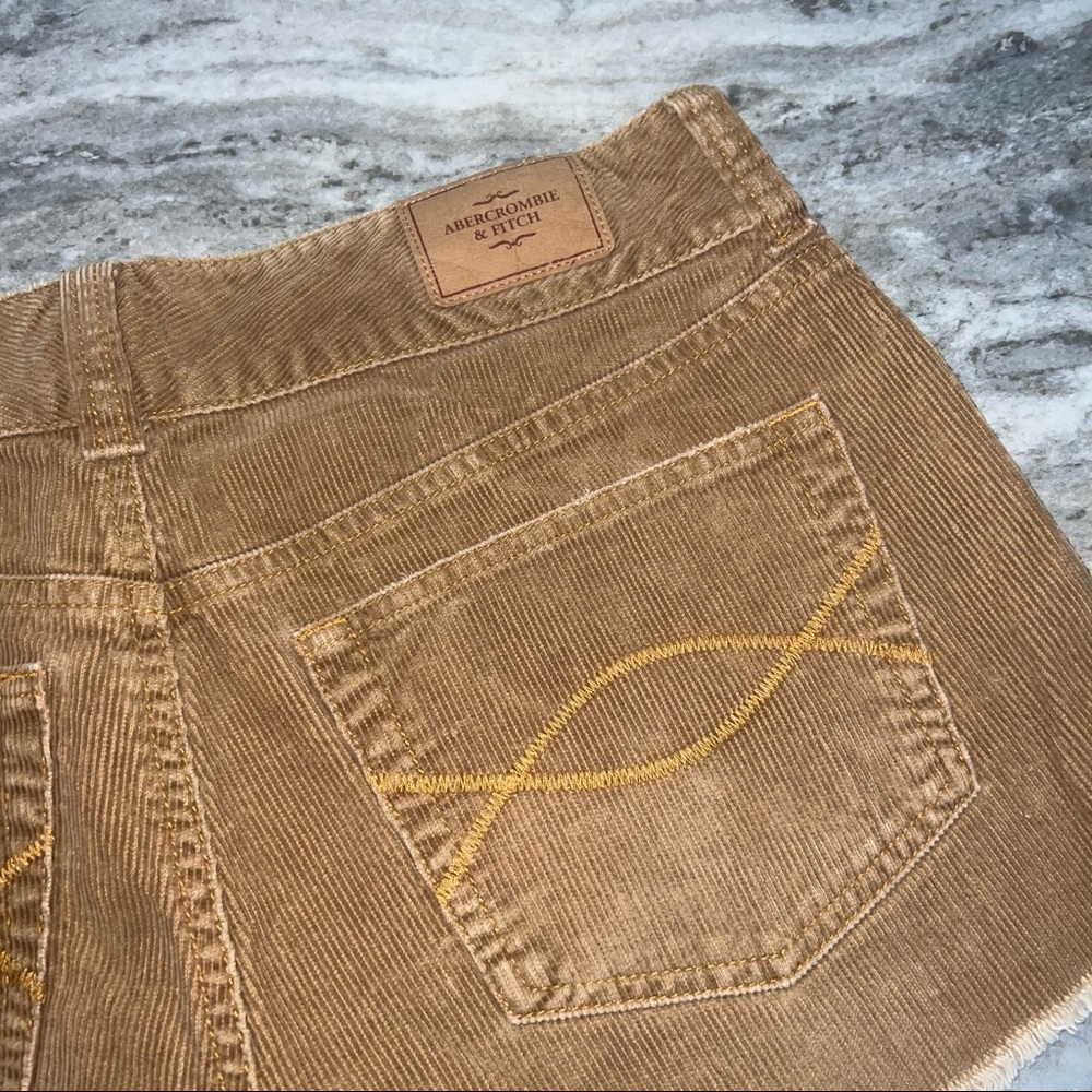 Abercrombie & Fitch frayed hem tan corduroy shorts size 8 - Picture 4 of 4